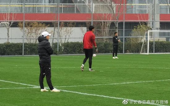 期间，拉特克利夫将和曼联相关人士交流他对俱乐部的看法以及俱乐部目前的状况等。